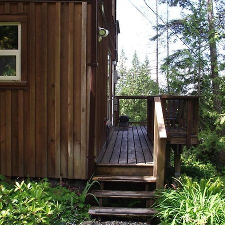 Secret Cove Cottage Suites Halfmoon Bay Exterior foto
